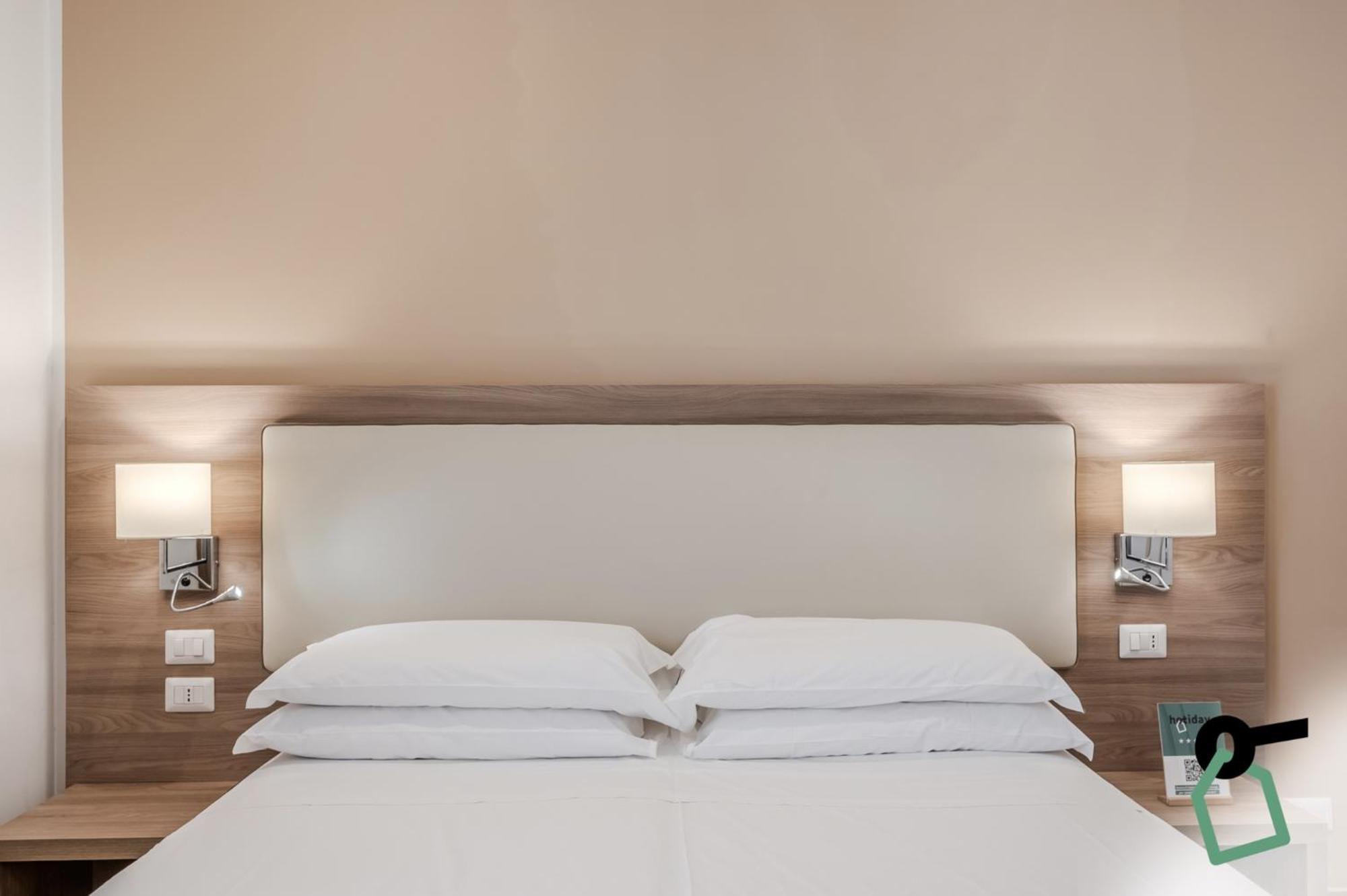 Hotiday Room Collection - Napoli Residenza Scarlatti Buitenkant foto